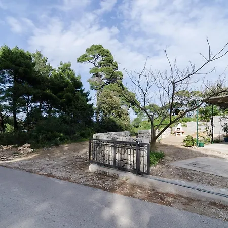 Skurla - One Bedroom With Terrace A3 * 사플루나라