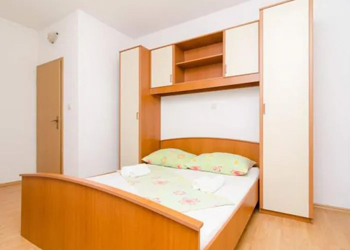 Skurla - One Bedroom With Terrace A3 아파트